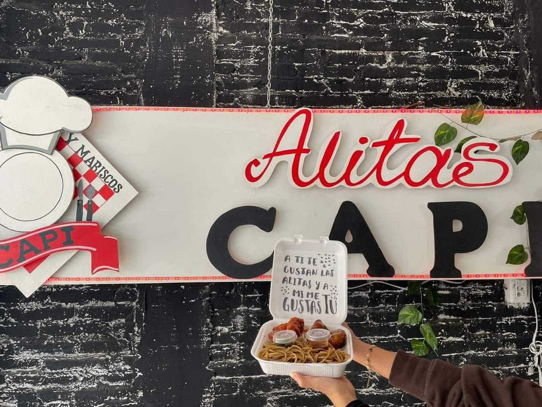 Mensaje especial Alitas Capi